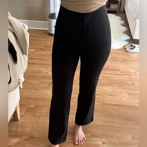 Lululemon ankle pant size 6 black